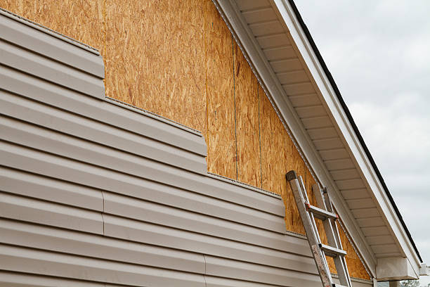 24/7 Emergency Storm Damage Siding Repair experts in West Liberty, OH